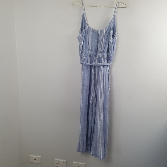 Target Woman Size 14 Blue Striped Sleeveless Linen Jumpsuit One Piece Pockets - Picture 4 of 16